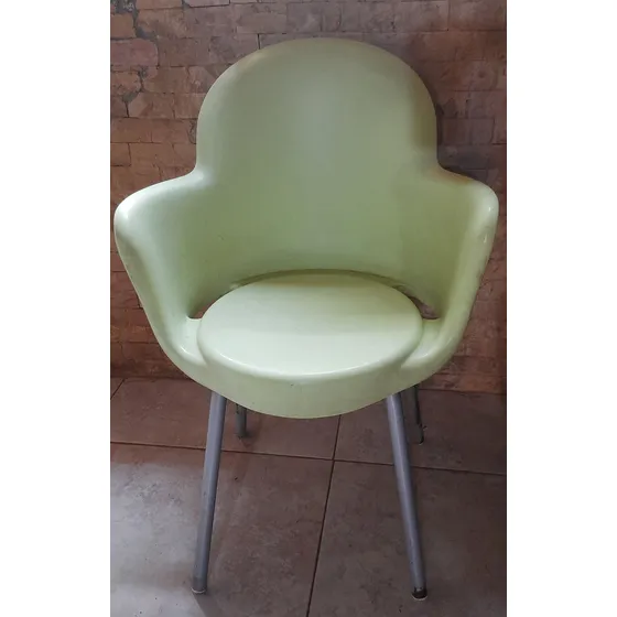 Silla Plastica Extra Fuerte De Marca Italiana Usadas