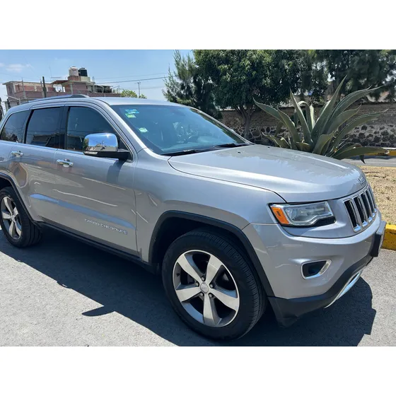 Jeep Grand Cherokee 3.6 Limited Lujo V6 4x2 At