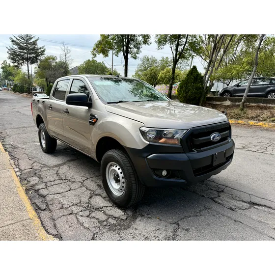 Ford Ranger Doble Cabina 4x4 Gasolina