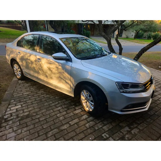 Volkswagen Vento 2.0 Advance I 110cv Summer Package