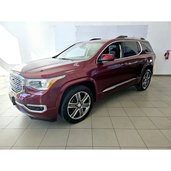 Gmc Acadia 3.6 Denali V6 Piel 7 Pas. Awd At