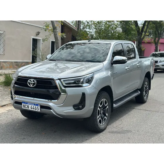 Toyota Hilux 2.8 Tdi Cd Srv Plus 4x4 At Tss