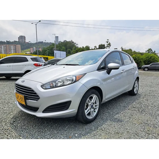 Ford Fiesta 1.6 Hatchback Se