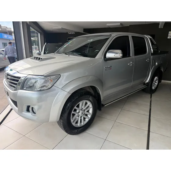 Toyota Hilux Pick-up 3.0 Cd Srv 171cv 4x2