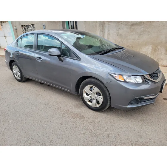 Honda Civic 1.8 Lx Sedan . At