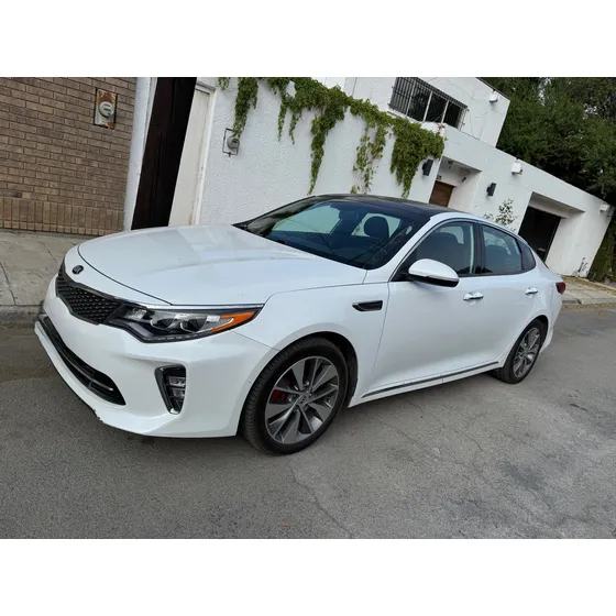 Kia Optima 2.0 L Turbo Gdi Sxl At