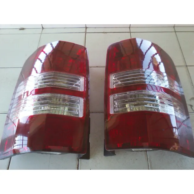 Stop De Cherokee Liberty Kk 2008-2013 Original Como Nuevo
