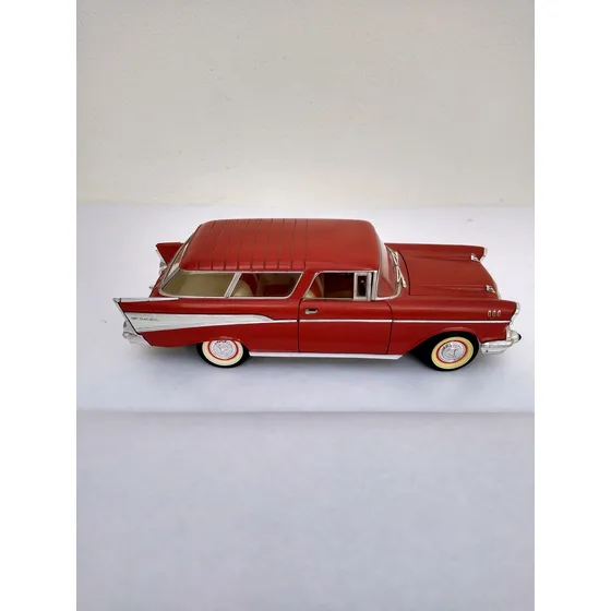 Se Vende Camioneta A Escala 1/18 Chevrolet Nomad 1957 Usada