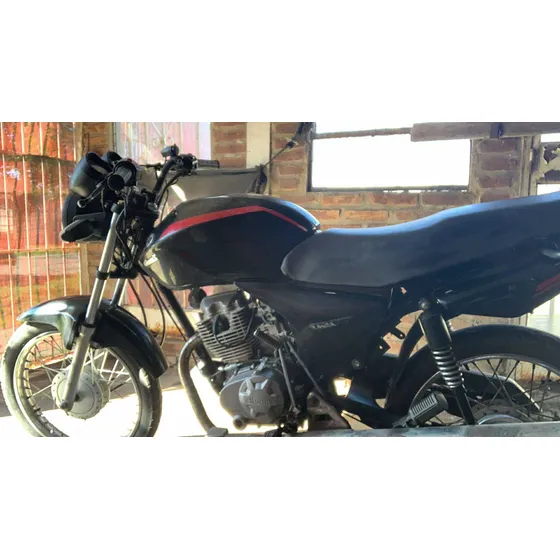 La Moto Cuenta Con Título Cédula 08 Y Policial Vieja