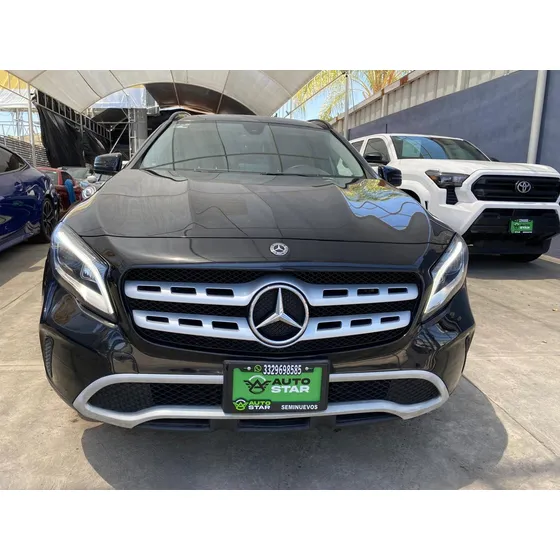 Mercedes-benz Clase Gla 1.6 200 Cgi At