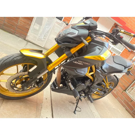 Vendo O Permuto  - Moto Venom 250  - Con Varios Extras