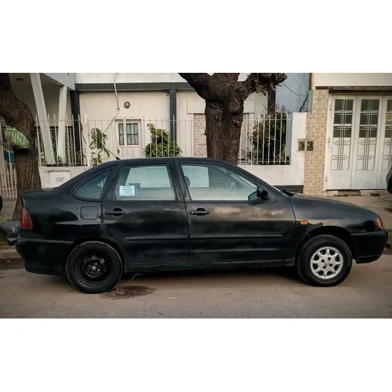 Volkswagen Polo Classic 1.6 Mi