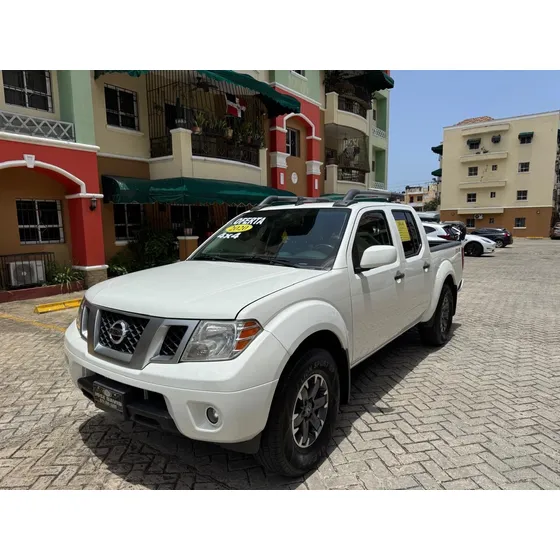 Nissan Frontier Americana