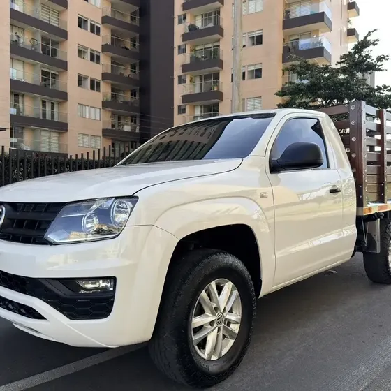 Volkswagen Amarok 2018 Estacas Trendline Diesel 4x4
