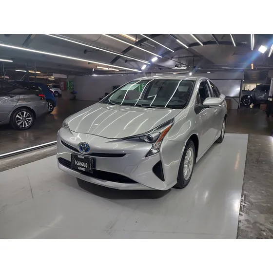 Toyota Prius 1.8 Hybrid Base