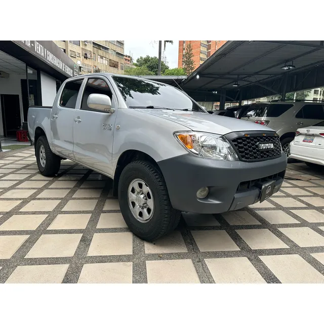 Toyota Hilux 2.7