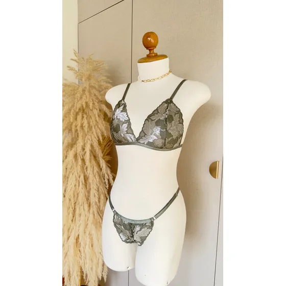 Lenceria Julliette Conjunto Olivia Verde Bicolor