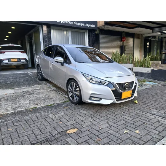 Nissan Versa 1.6 Exclusive