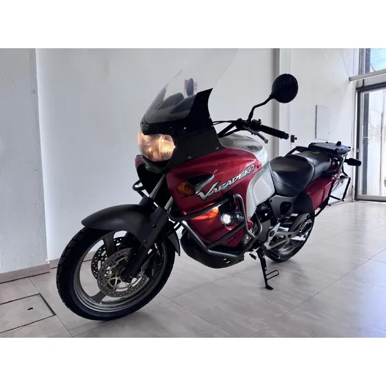 Honda V 1000 Varadero Año 1999