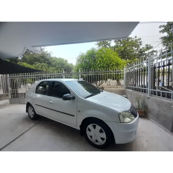 Renault Logan 1.6 Expression