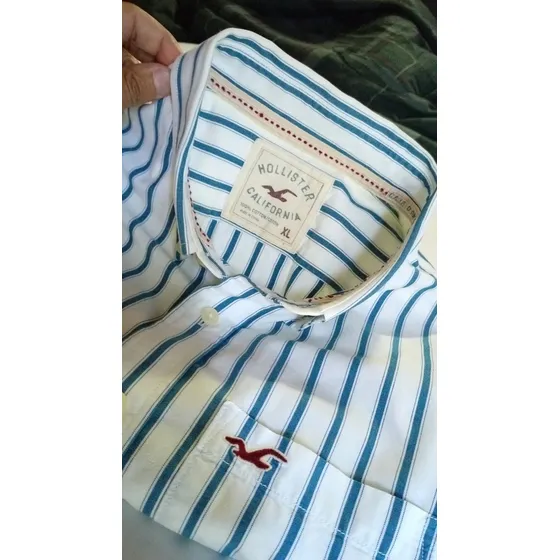 Hollister, Camisa Talla L (45$)