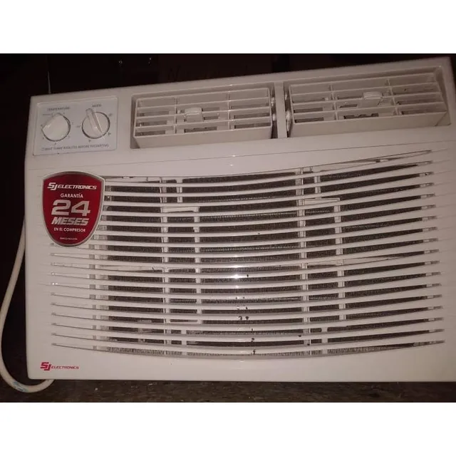 Aire Acondicionado Js Electronics Ventana Sj14cm  220v Usado