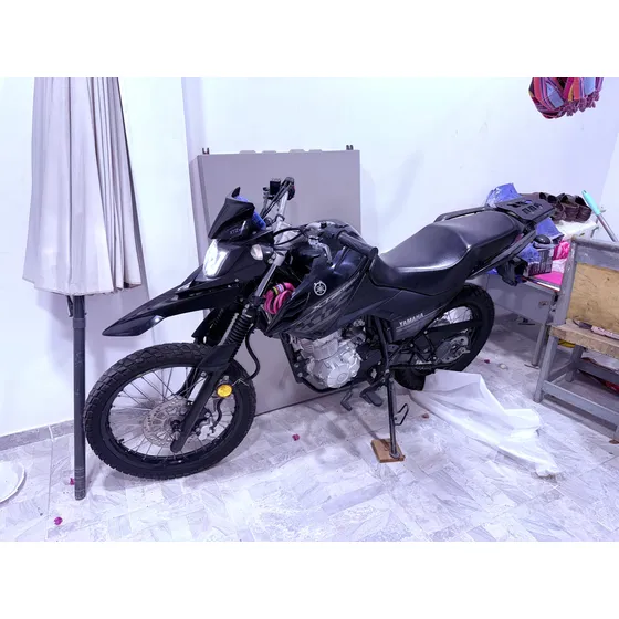 Yamaha Xtz150 Negra Bien Cuidada Llantas Nuevas
