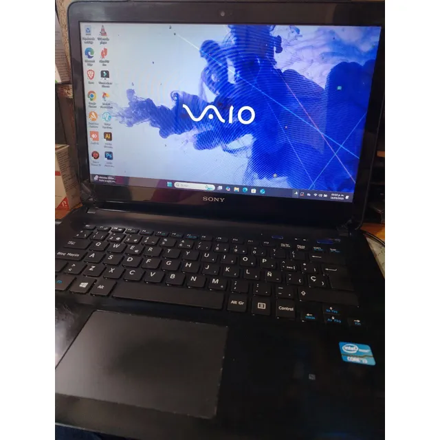 Laptop Vaio Svf14213clb Core I3 8gb Ram Ssd 240gb Windows 11 Negro