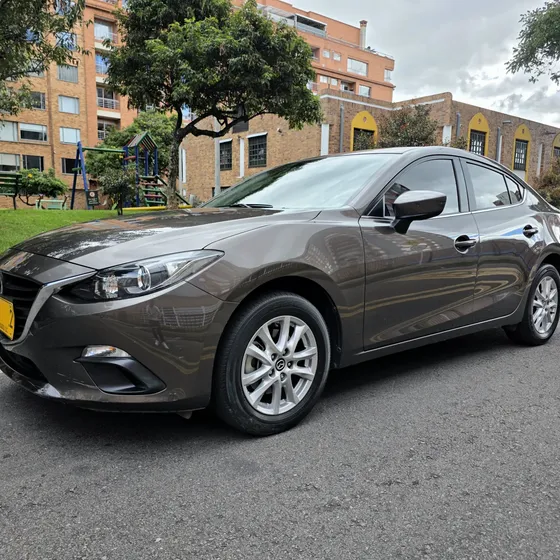 Mazda 3 2015 2.0 Prime