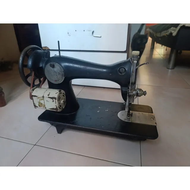 Máquina De Coser Singer