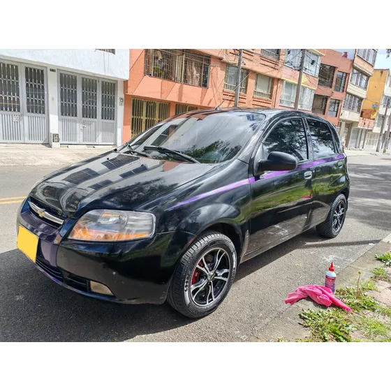 Chevrolet Aveo 1.6 Five