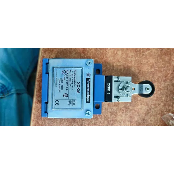 Final De Carrera O Limit Switch  Xckm115 Telemanique