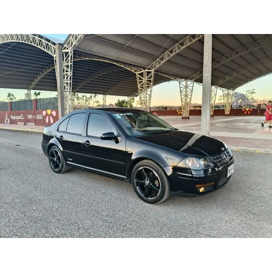 Volkswagen Jetta Clásico 2.0 Gl Black Ed R17 At