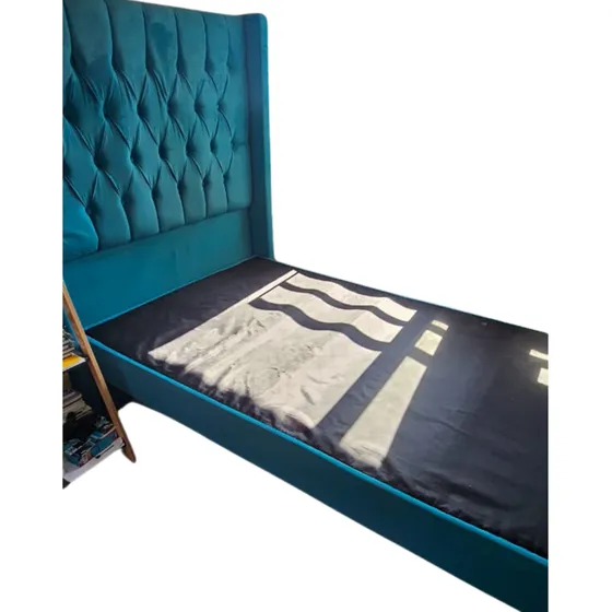 Base Cama De 1plaza Y Media + Respaldó Capitoné Botone 1.5