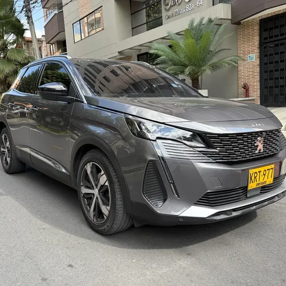 Peugeot 3008 2022 1.6 Allure