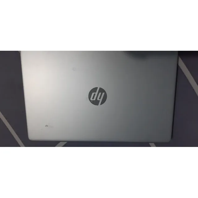 Laptop Hp 15-dy1002la Plata 15.6 , Intel Core I3 1005g1