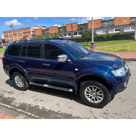 Mitsubishi Nativa 3.2l