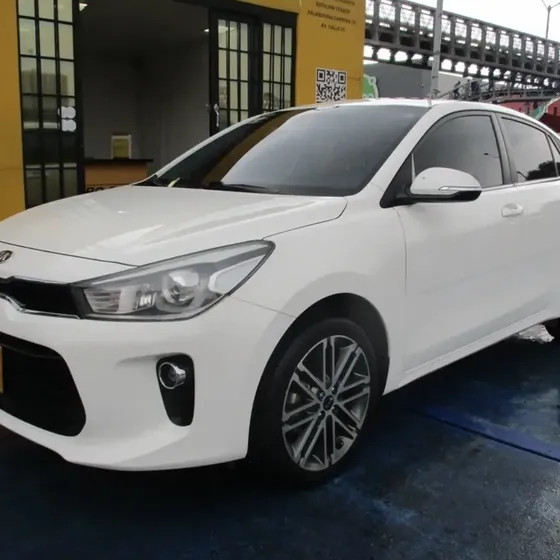 Kia Rio 2020 1.4 Zenith