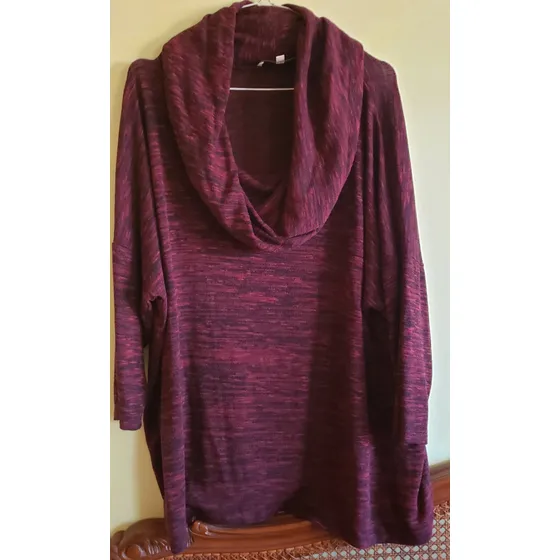 Sweater Vinotinto Y Negro, Con Cuello Tortuga Largo Talla 1x