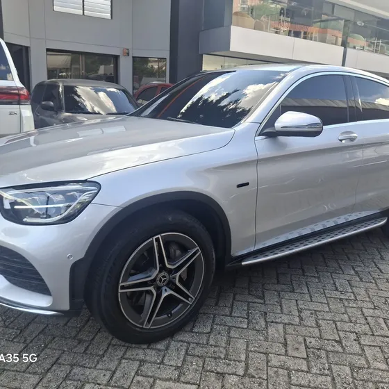 Mercedes-Benz Clase Glc 2021 300e 4matic