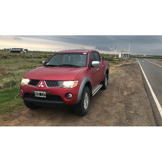 Mitsubishi L200 Sportero Tritón