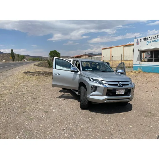 Mitsubishi L200 2.5 Di-d Cabina Doble 4x4 Mt