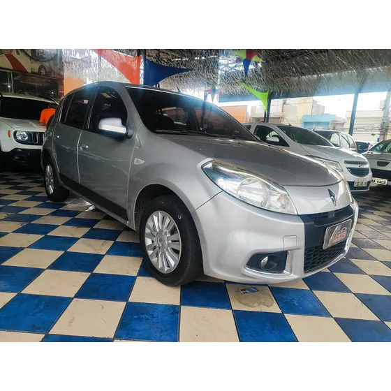 Renault Sandero 1.6 16v Privilège Hi-flex Aut. 5p