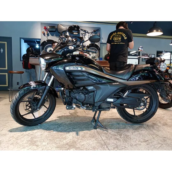 Suzuki Intruder 150cc