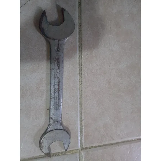 Llave 30-32mm Marca Elora Germany  Casi Nueva