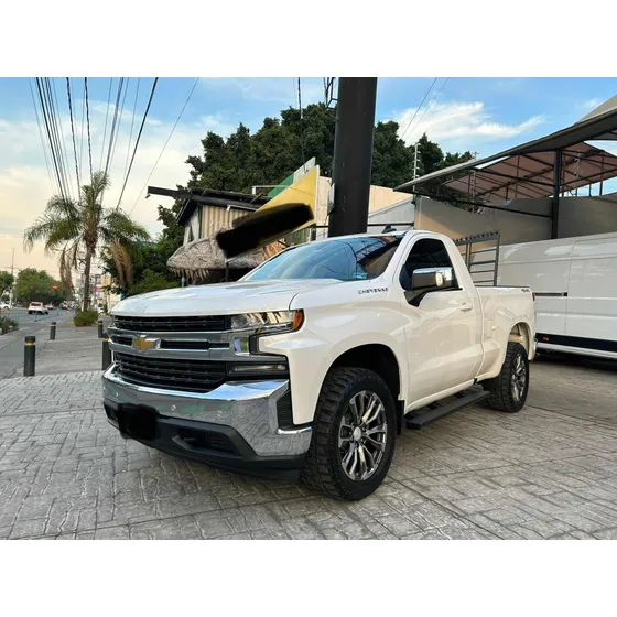Chevrolet Cheyenne Lt