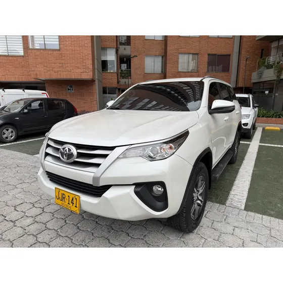Toyota Fortuner 2020 2.4 Street At 7as