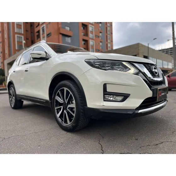 Nissan X-trail 2.5 Exclusive