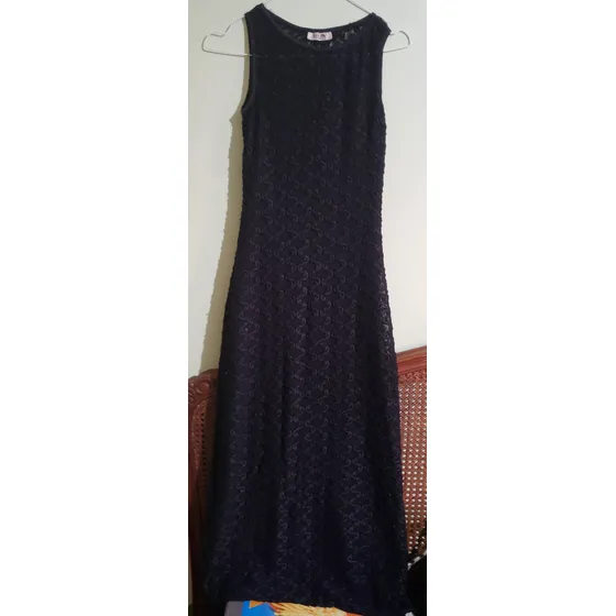 Vestido De Fiesta Largo Negro Tela Tipo Torchon Talla S/p .