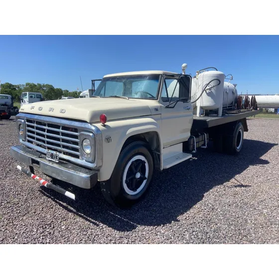 Ford 7000